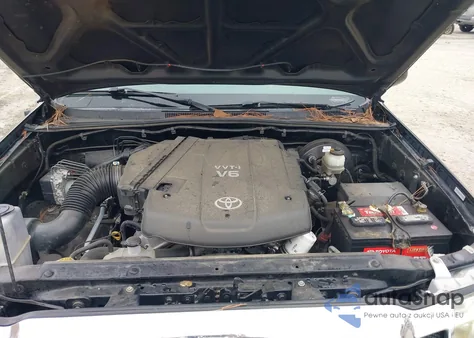 2009 Toyota Tacoma Prerunner V6 z USA, uszkodzony, nr VIN 5TETU62N89Z657252